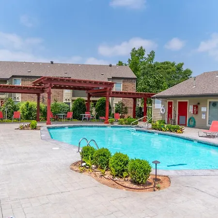 Ou Sooner, Pool & Gym, Bbq, Netflix, 100Mb Internet, Lg Washer & Dryer, Close To Ou! Norman Extérieur photo
