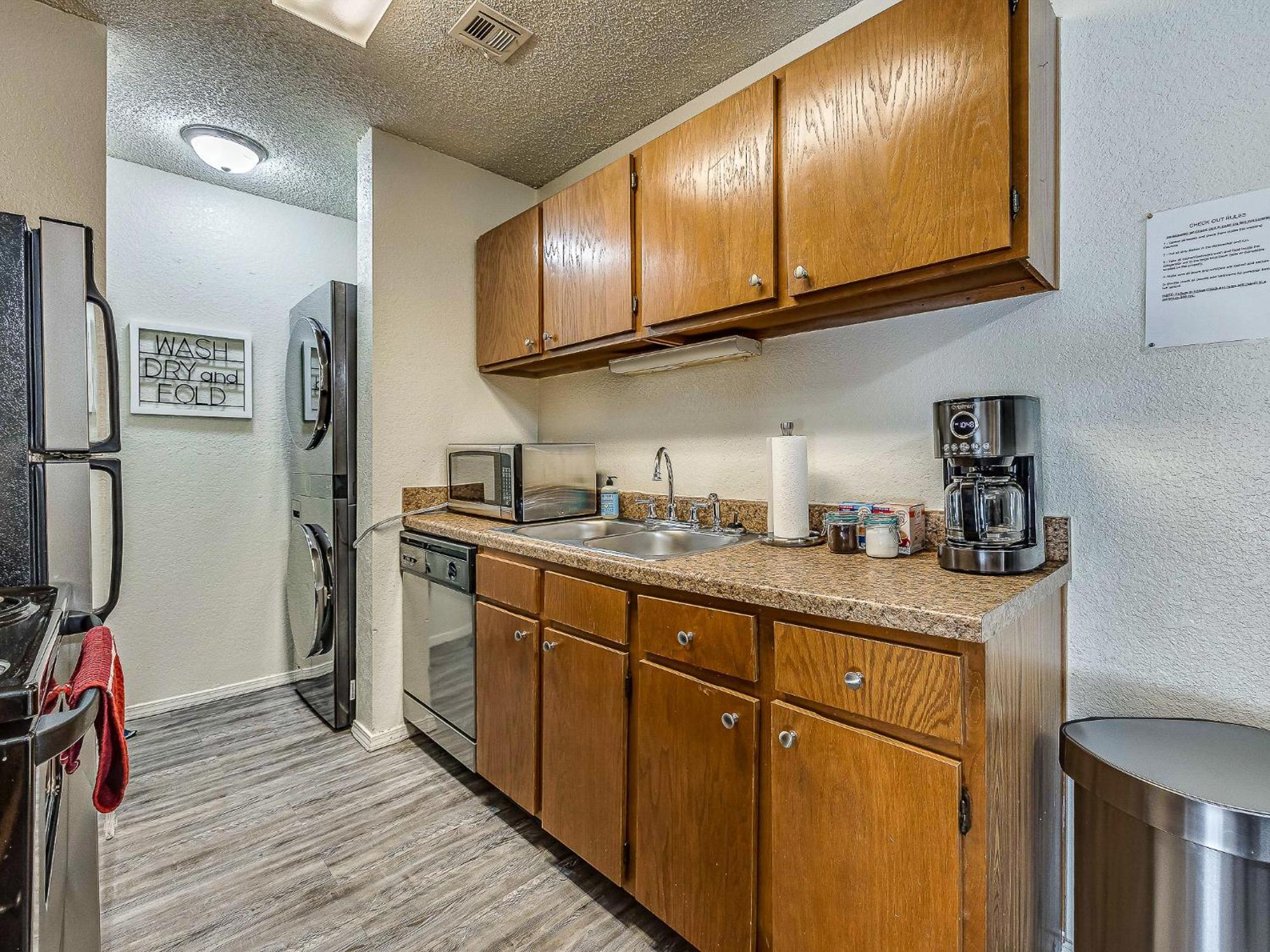 Ou Sooner, Pool & Gym, Bbq, Netflix, 100mb Internet, Lg Washer & Dryer, Close To Ou! Appartement *