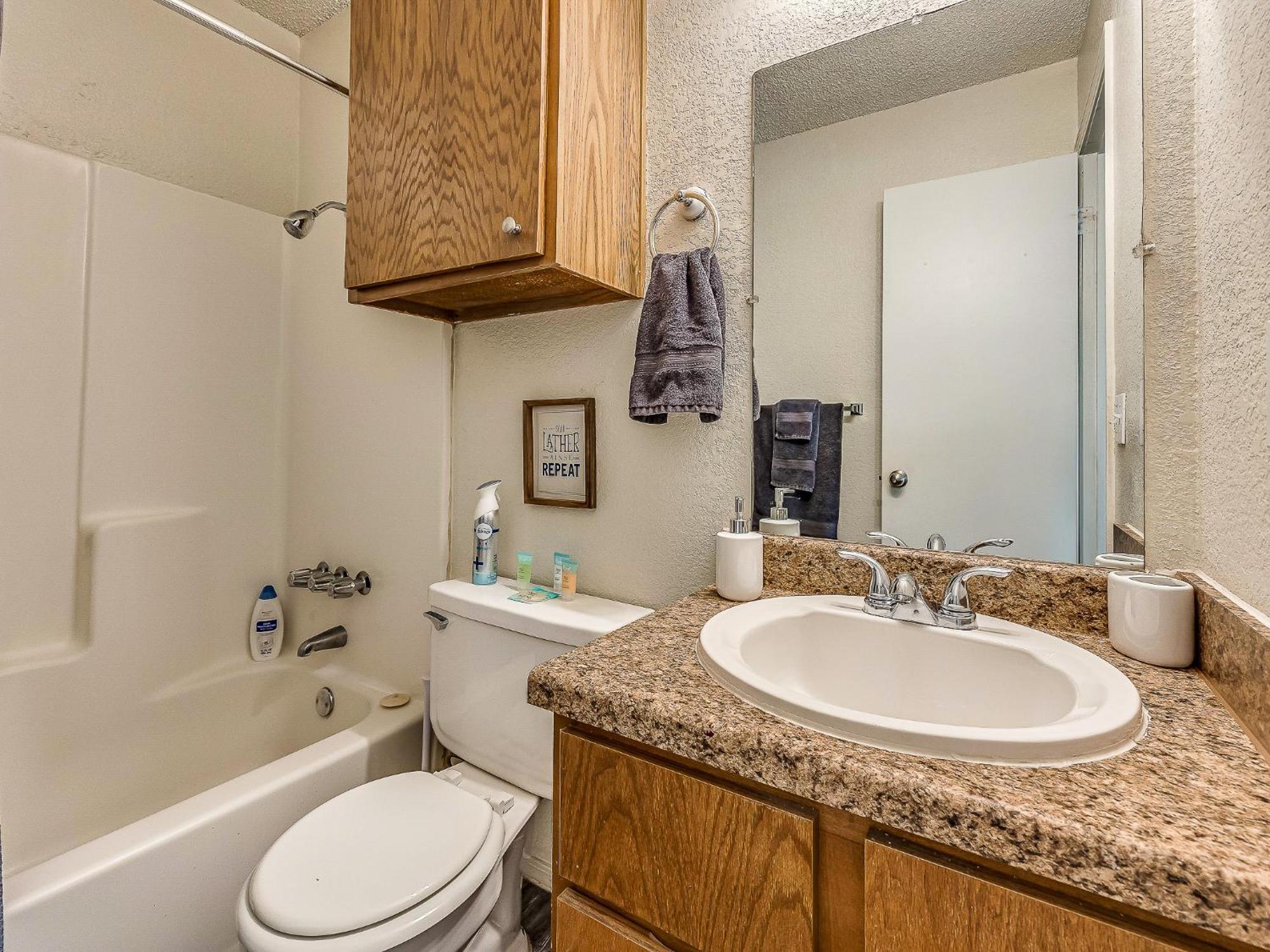 Appartement Ou Sooner, Pool & Gym, Bbq, Netflix, 100mb Internet, Lg Washer & Dryer, Close To Ou!