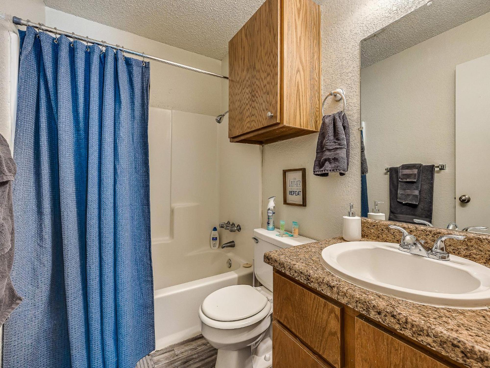Appartement Ou Sooner, Pool & Gym, Bbq, Netflix, 100mb Internet, Lg Washer & Dryer, Close To Ou!