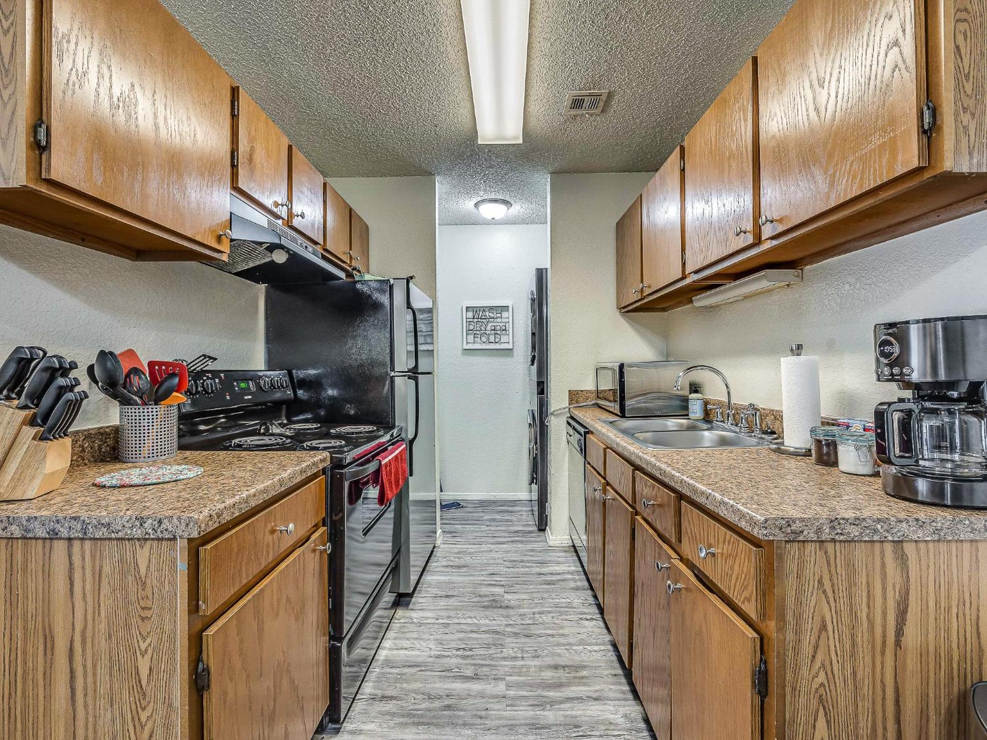 Ou Sooner, Pool & Gym, Bbq, Netflix, 100mb Internet, Lg Washer & Dryer, Close To Ou! * Norman